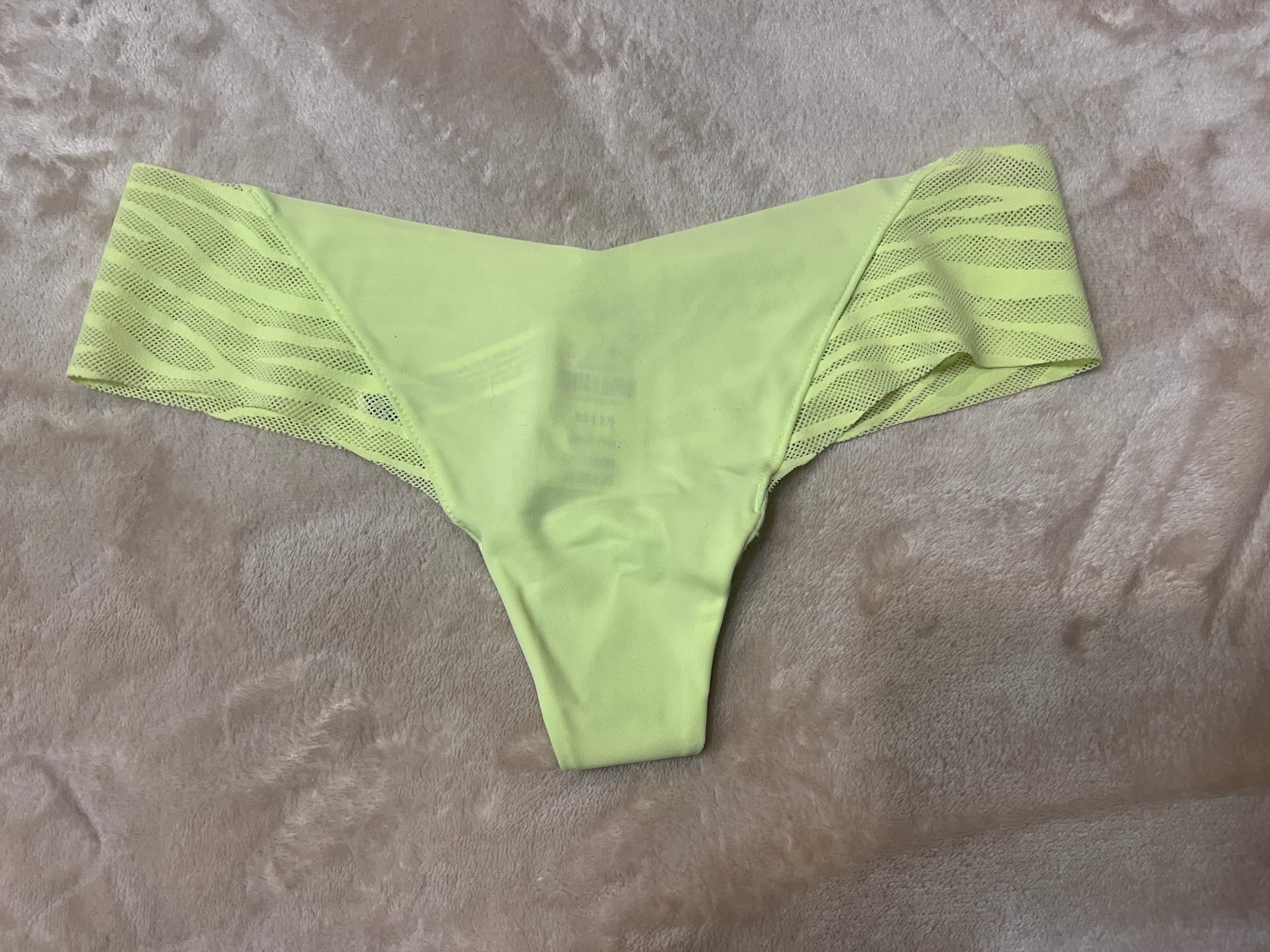 Maddie’s Worn VS soft no show Thong