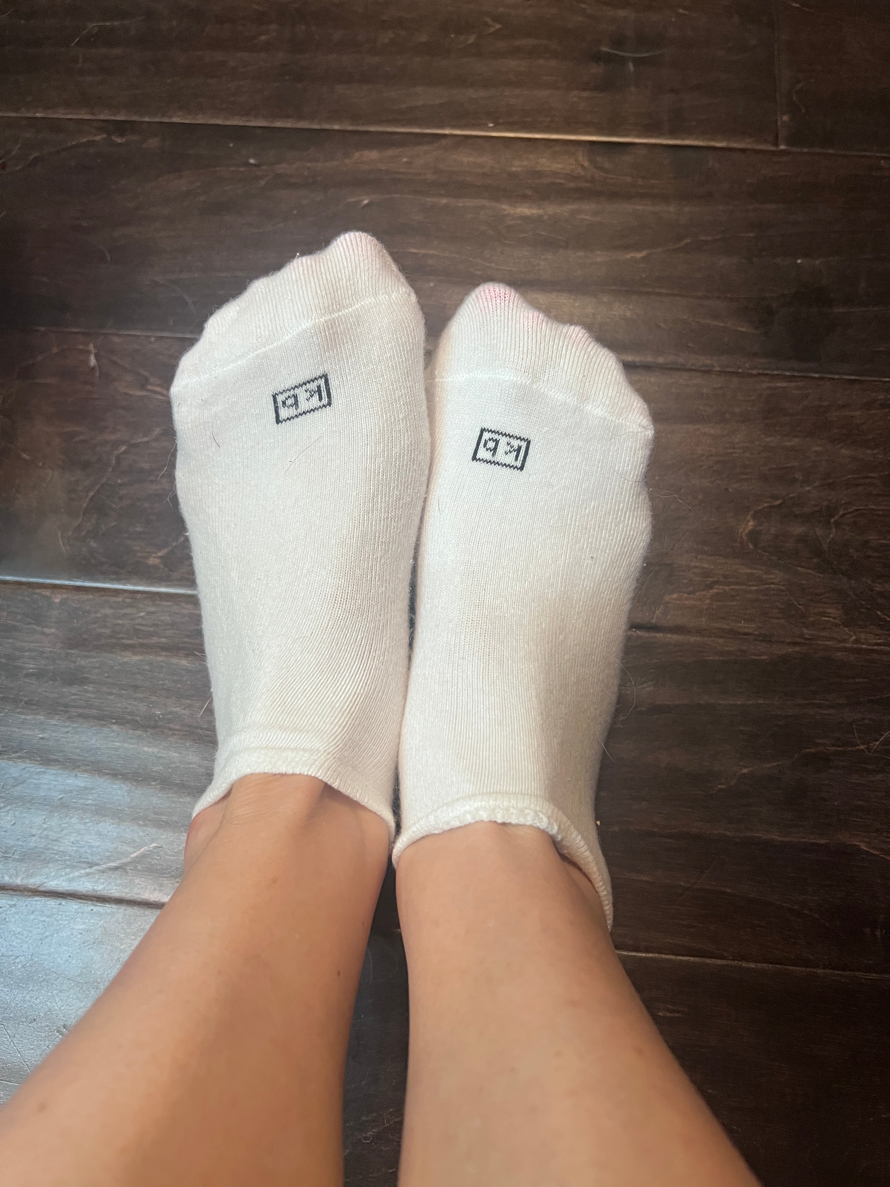 Maddie’s 48 Hour KB White Ankle Socks